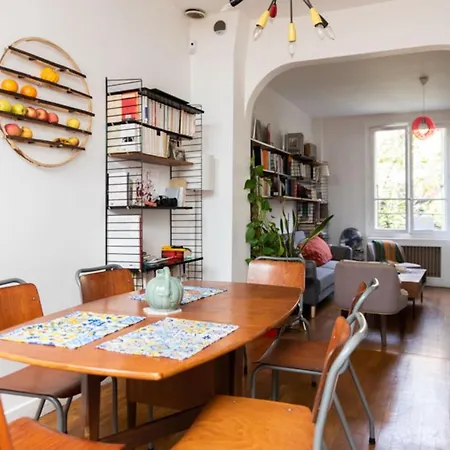 Harmonious 100 M With Garden Near The Park! Apartment *