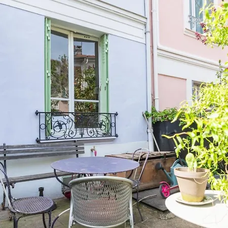 Harmonious 100 M With Garden Near The Park! Apartment Paris